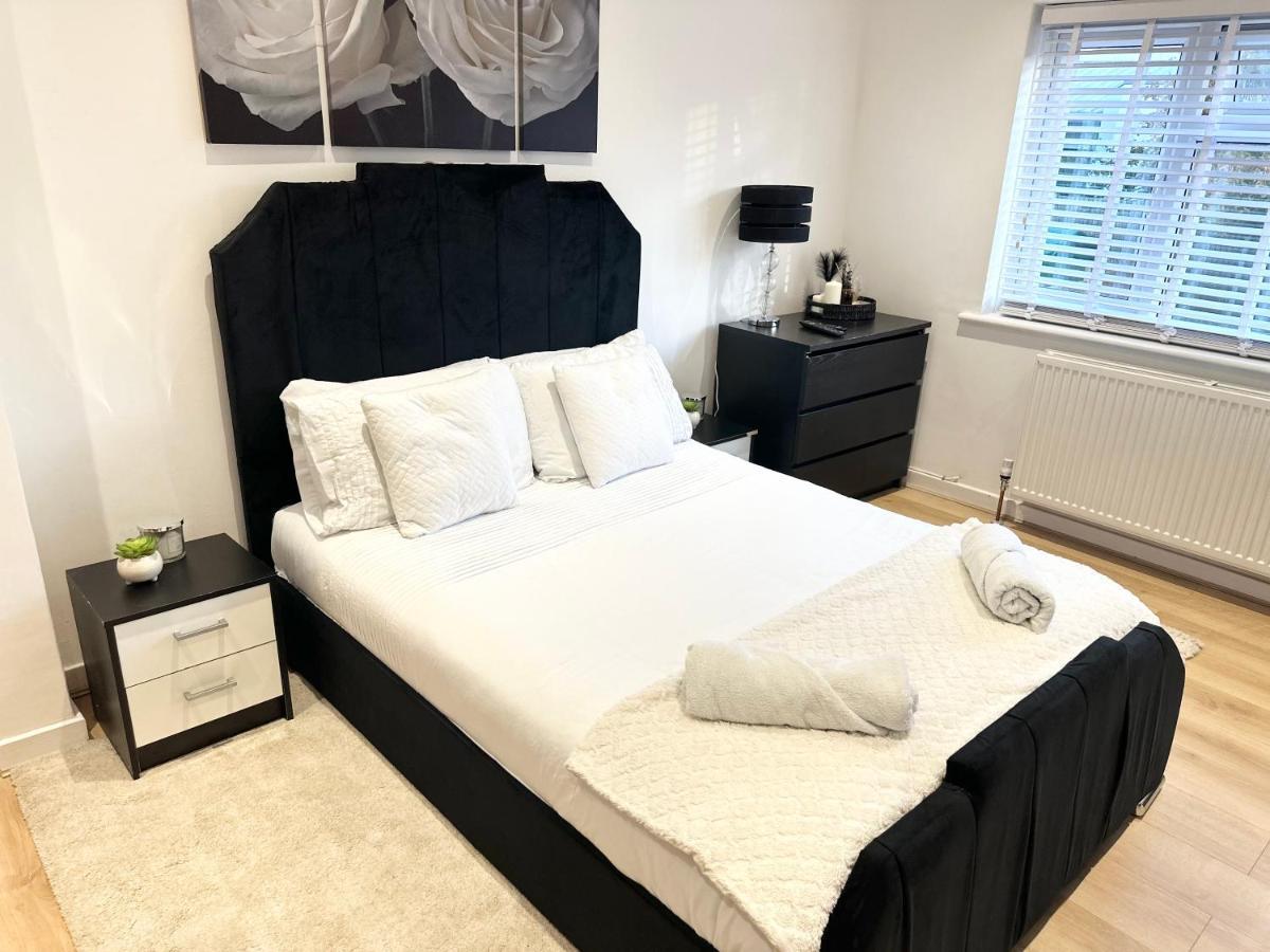 Charming 3-Bed Home Minutes From City Centre Нотингам Екстериор снимка