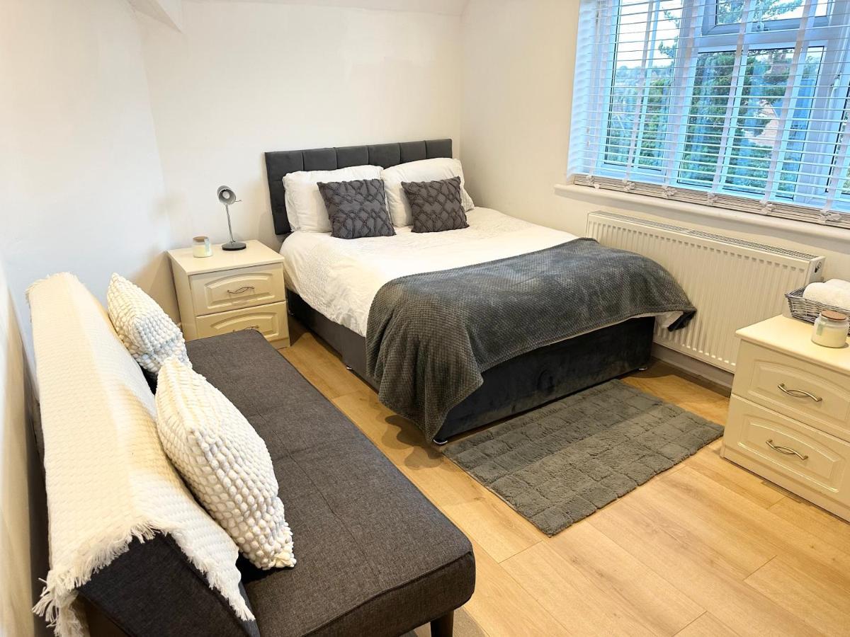 Charming 3-Bed Home Minutes From City Centre Нотингам Екстериор снимка