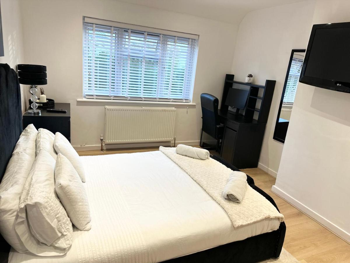 Charming 3-Bed Home Minutes From City Centre Нотингам Екстериор снимка