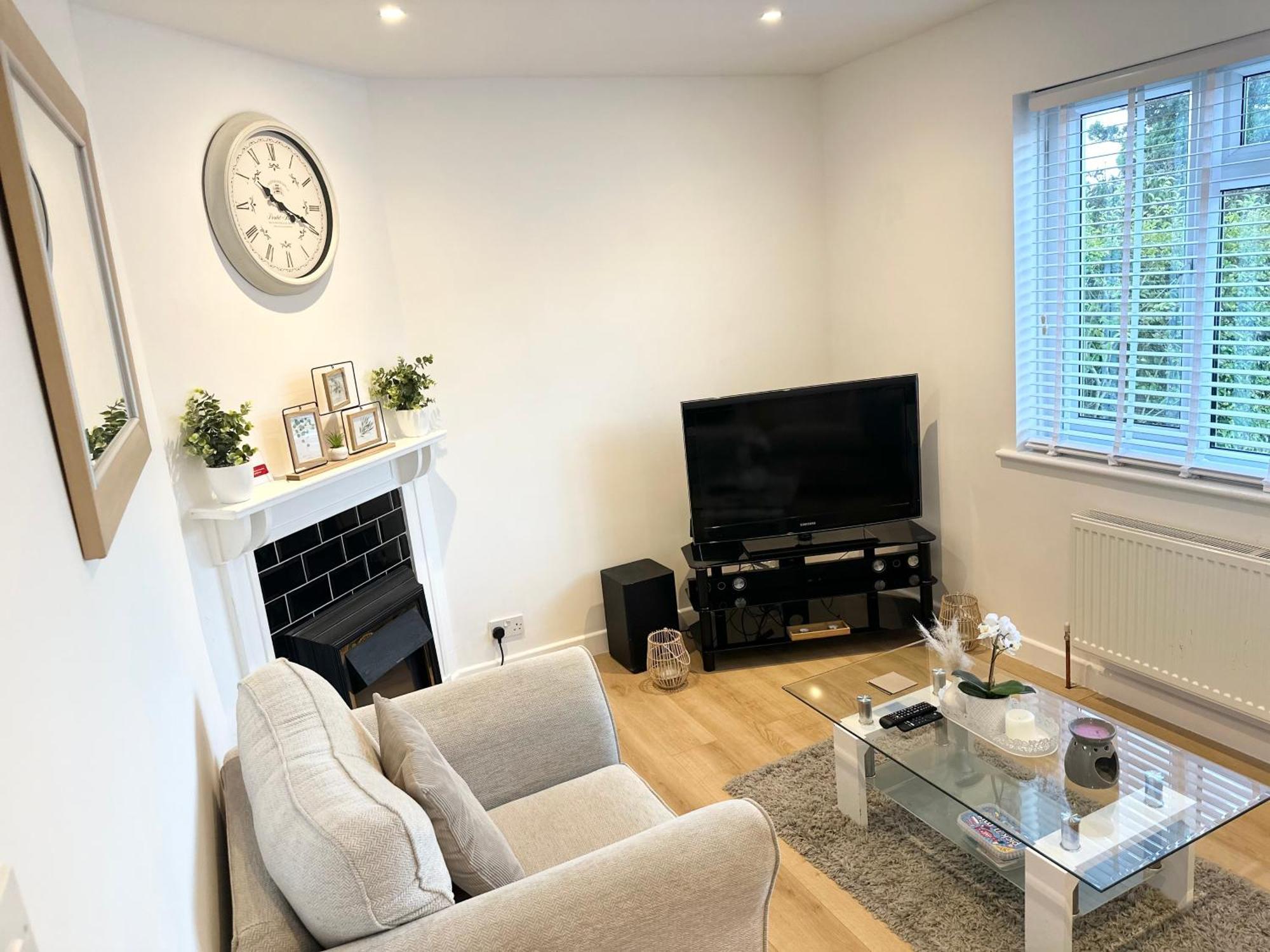 Charming 3-Bed Home Minutes From City Centre Нотингам Екстериор снимка